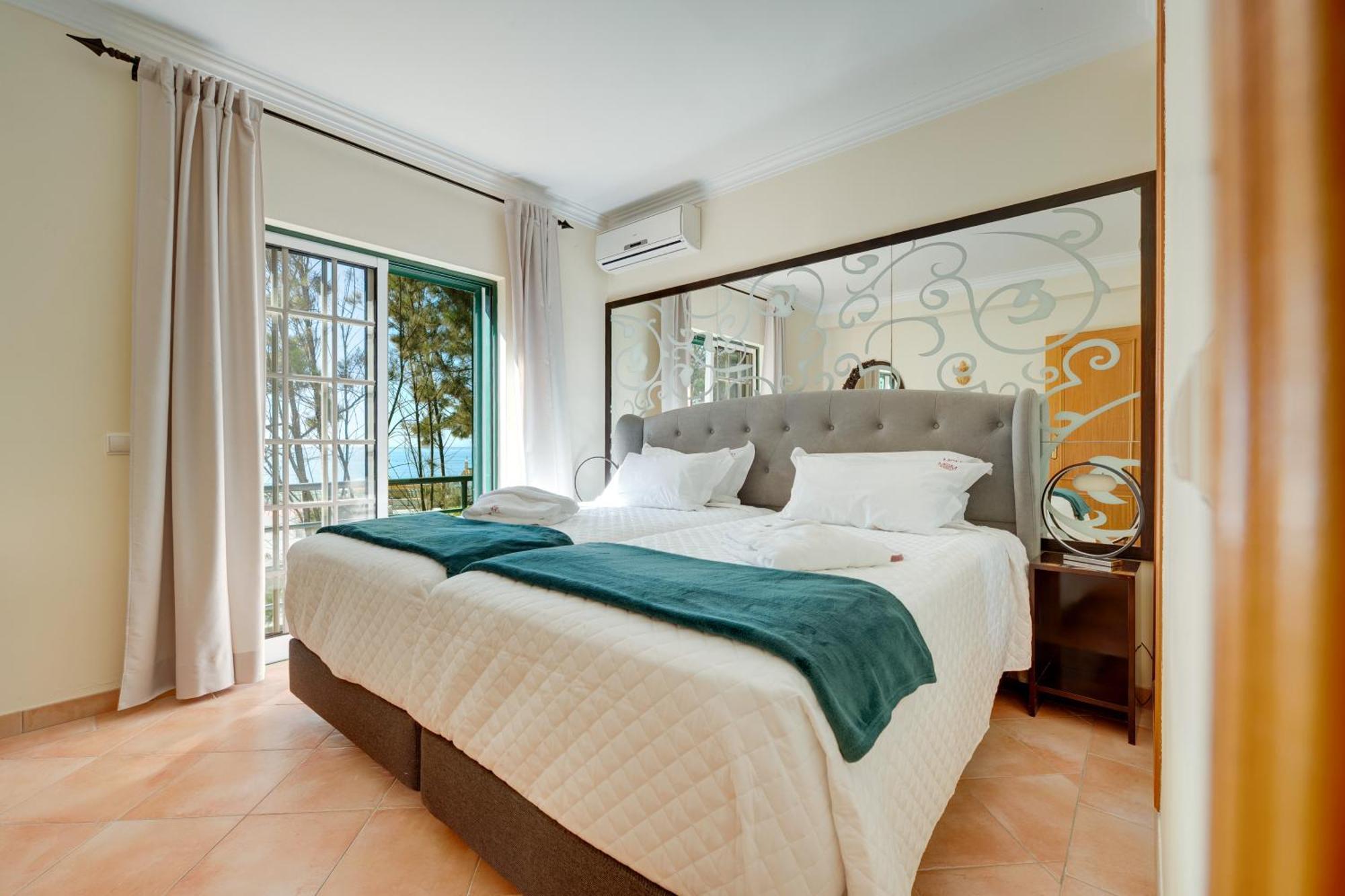 Aparthotel Muthu Clube Da Oura 4*